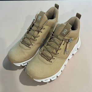 On Cloud Women’s Sneaker